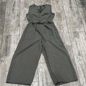 EUC Sleeveless Jumpsuit in Gray/Green